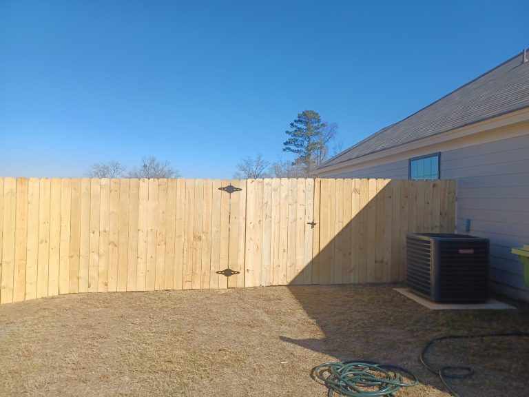 Completion - Stoneybrook Fence