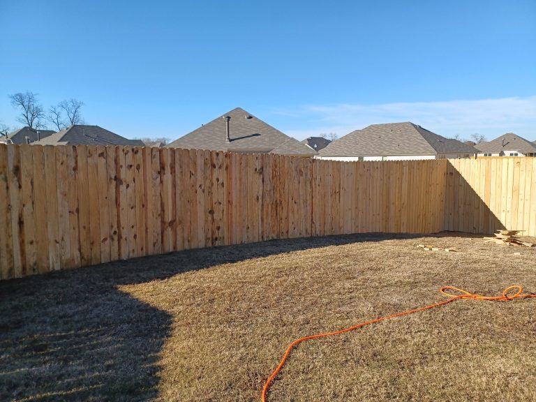 Completion - Stoneybrook Fence