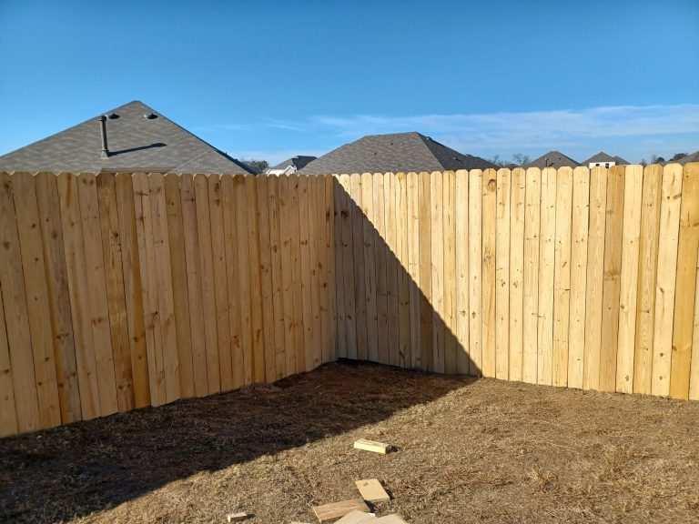 Completion - Stoneybrook Fence
